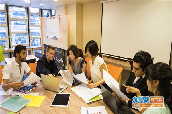 雙成教育加盟費詳解 投資成本、優勢與長沙市場分析